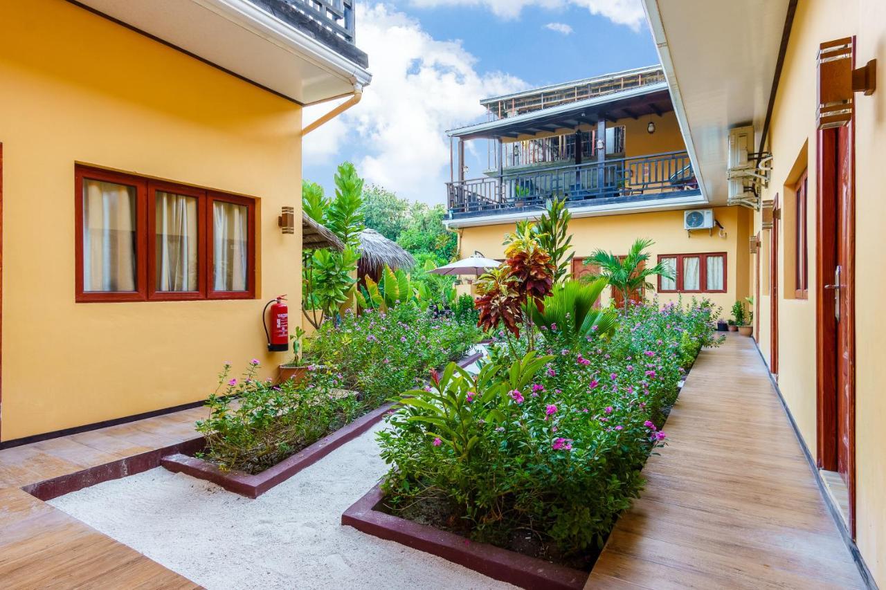 Sea View Villa Ukulhas Extérieur photo